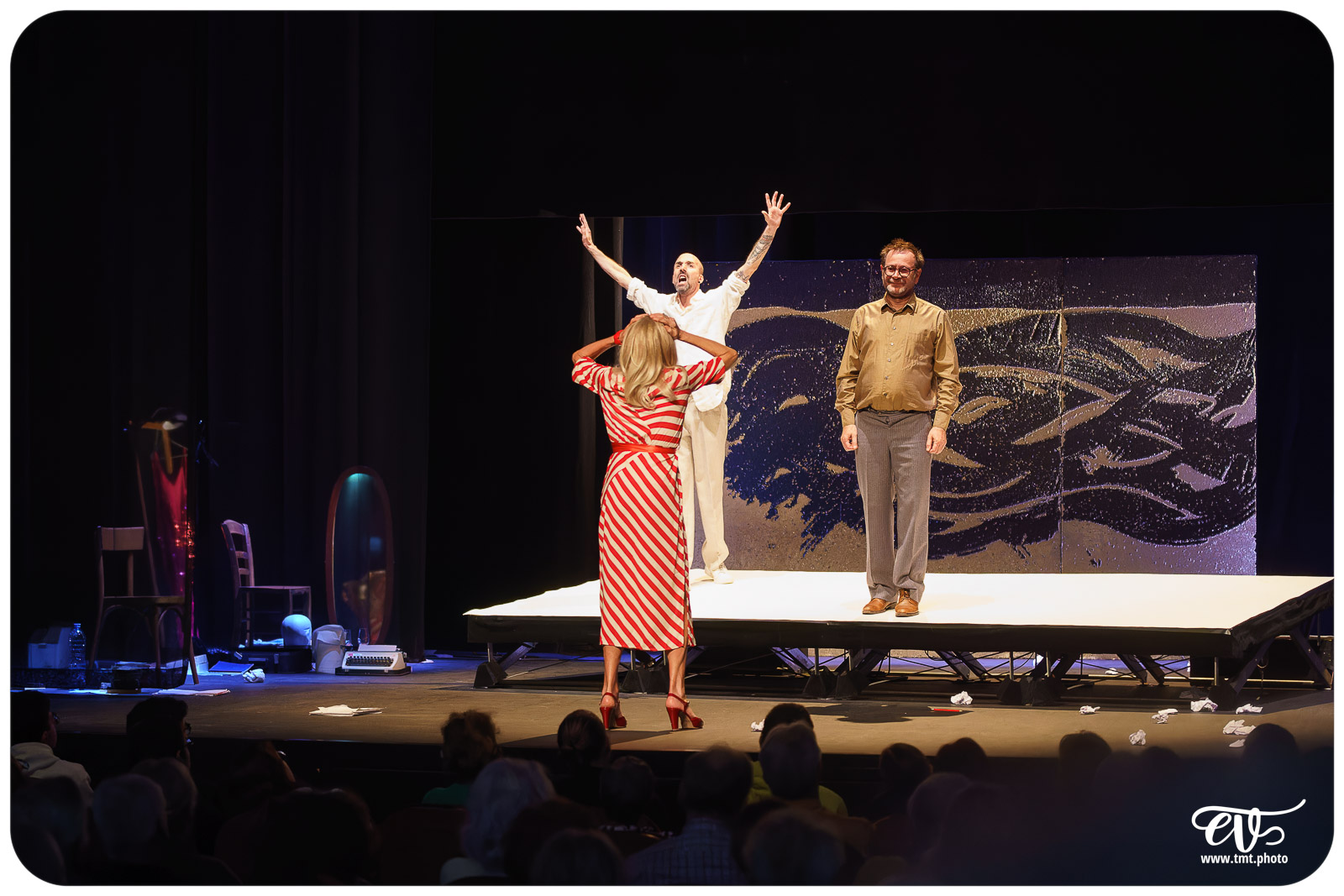 HISTOIRE D'AMOUR (DERNIERS CHAPÎTRES) - CIE LE TALON ROUGE